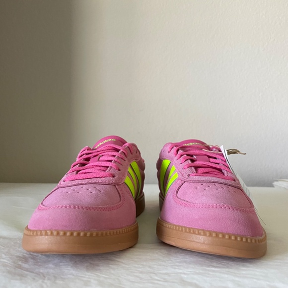 Adidas Women's Breaknet Sleek Sneaker - Picture 6 of 8